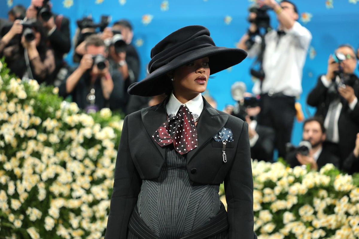 Rihanna Reveals Baby Bump in Met Gala Appearance After Live Stream Wraps Up