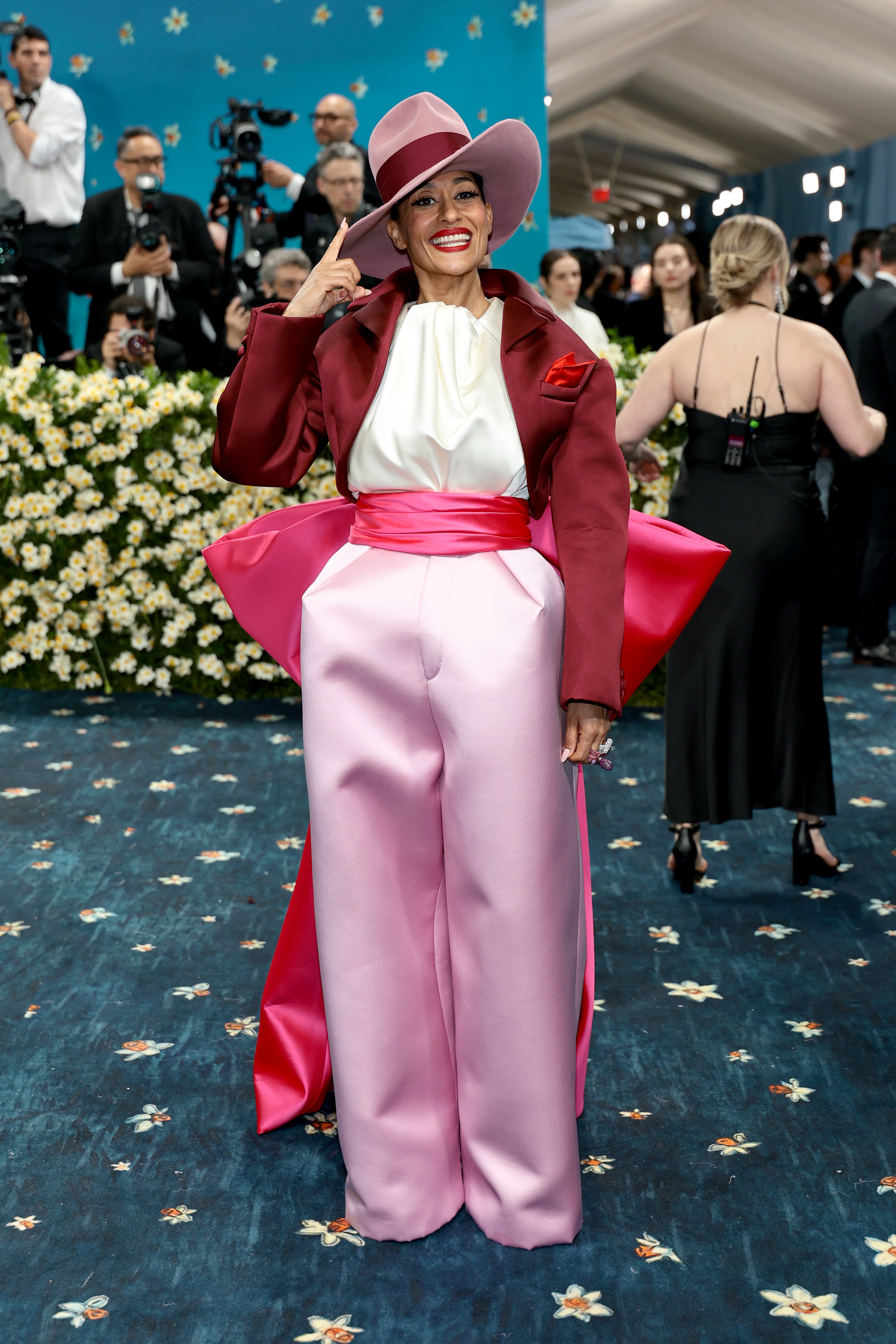 Tracee Ellis Ross walked the carpet in a Marc Jacobs suit