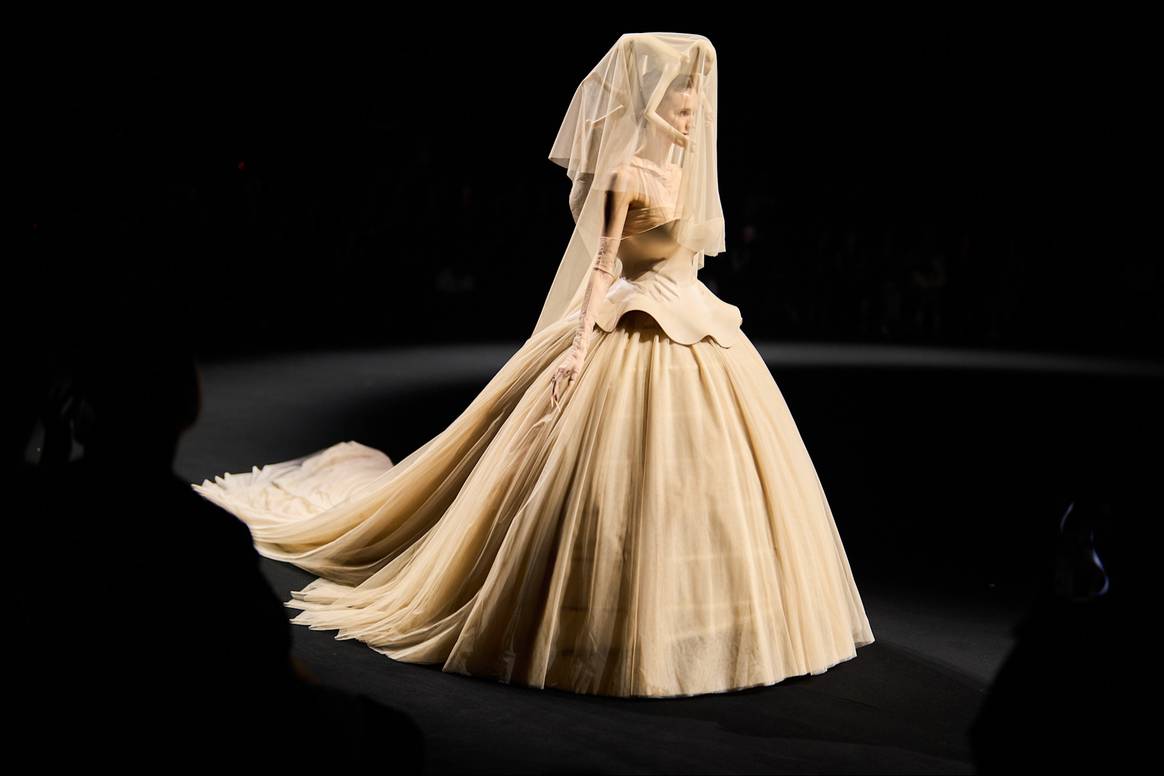 Robert Wun haute couture FW25.
