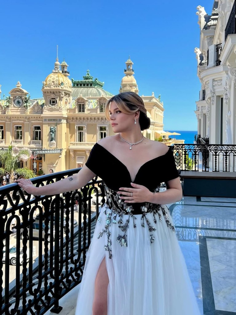 Camille Gottlieb showcasing a more modern take on Grace Kelly's style.