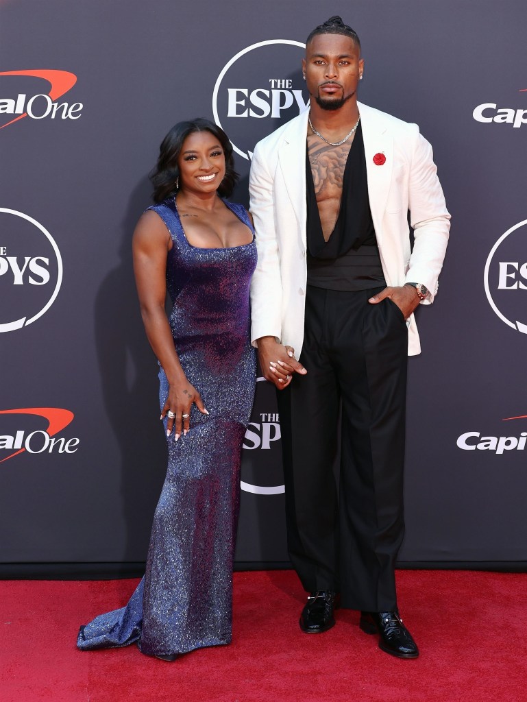 Simone Biles and Jonathan Owens on the ESPYs 2025 red carpet