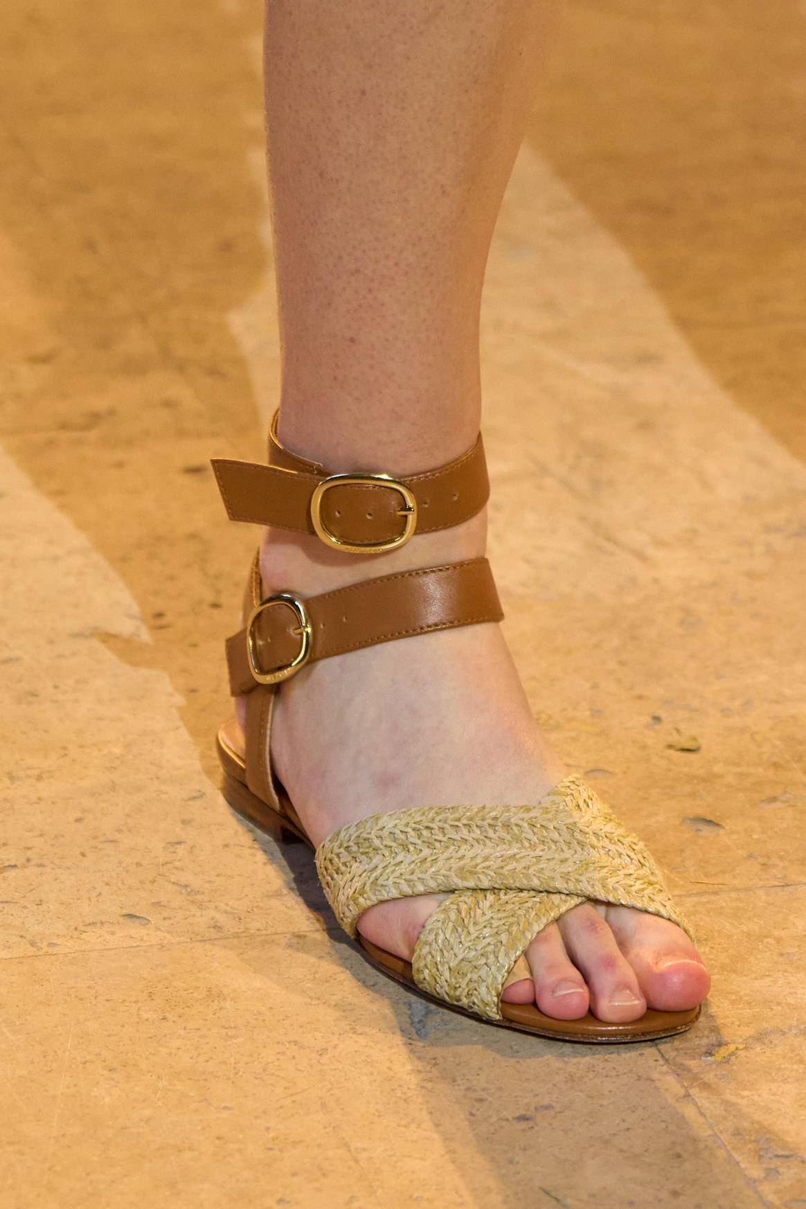 Artisanal sandals from Elie Saab SS25