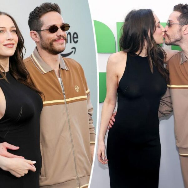 Elsie Hewitt Debuts Baby Bump at 'Pickup' Red Carpet with Pete Davidson