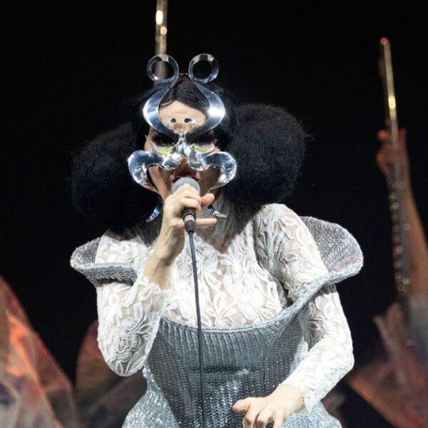Björk Announces Physical Release Date for ‘Cornucopia: Live’ Film