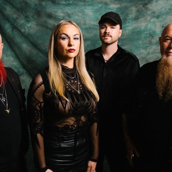 Devilskin Celebrates 15 Years with the Groundbreaking Album ‘Re-Evolution’