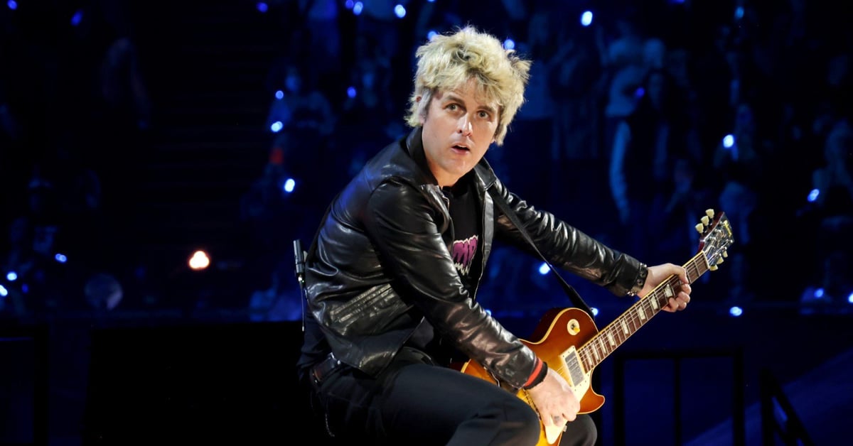 Green Day Fan Surprises by Playing ‘Wonderwall’ During 'Good Riddance' Slot
