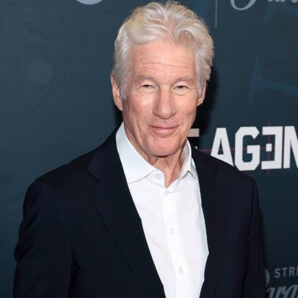 Paul Simon's Daughter Criticizes Richard Gere for Selling Her Childhood Home