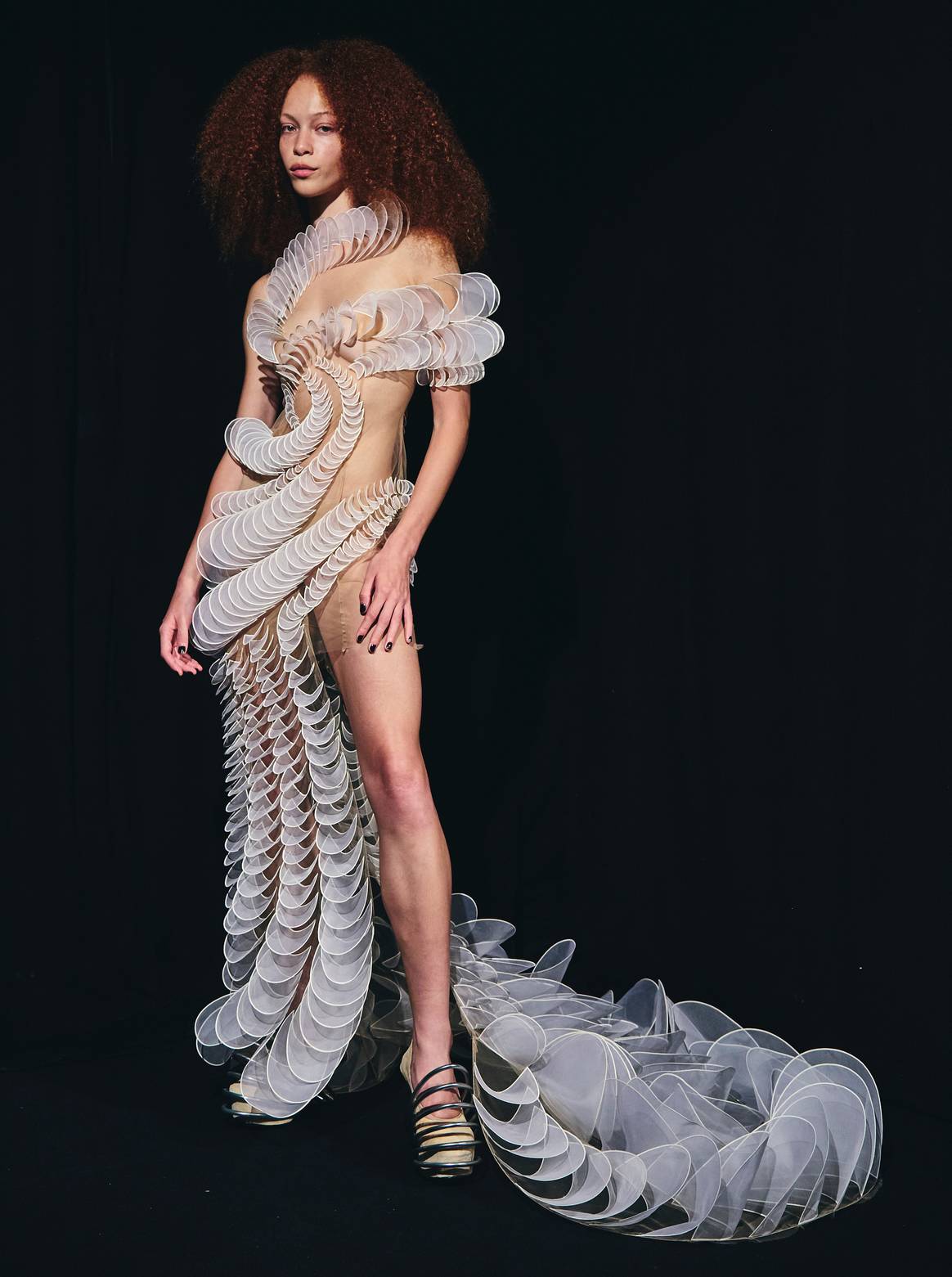 Iris van Herpen’s bridal design for AW25. Iris van Herpen’s bridal design for AW25.