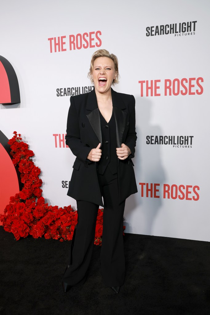 Kate McKinnon attends the premiere of 'The Roses'