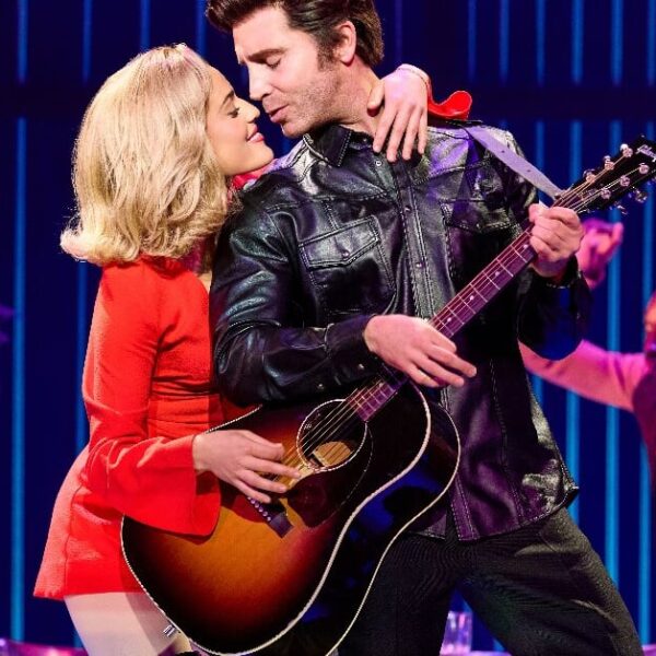 Neil Diamond's Broadway Hit Set for Melbourne Premiere