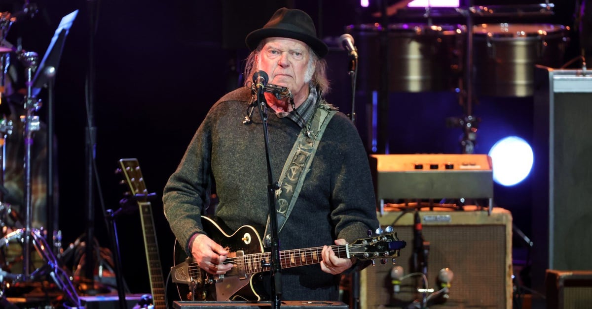 Neil Young Exits Facebook Due to Meta's Troubling Chatbot Practices with Kids
