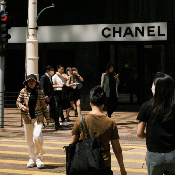 Tips from HR Experts to Shine Among Fashion and Luxury Candidates