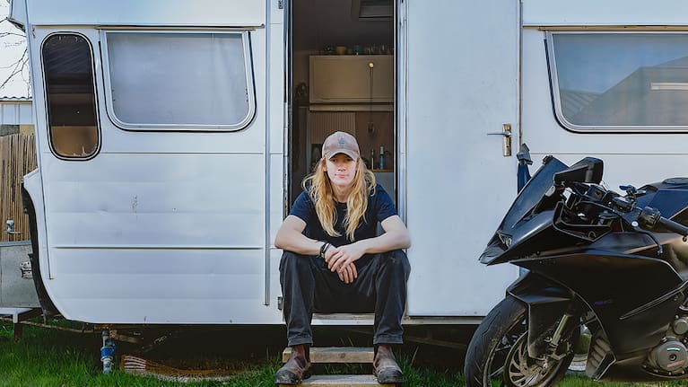 Lincoln expresses his commitment to provide for his child