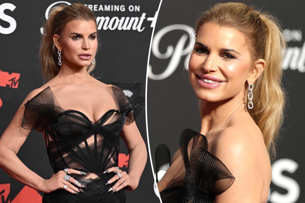 Jessica Simpson's VMAs 2025 Appearance Leaves Fans Surprised: Is It Allergy?