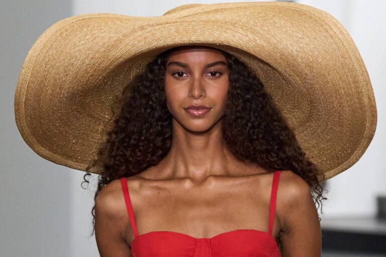Ralph Lauren's Minimalist Designs Launch New York Fashion Week