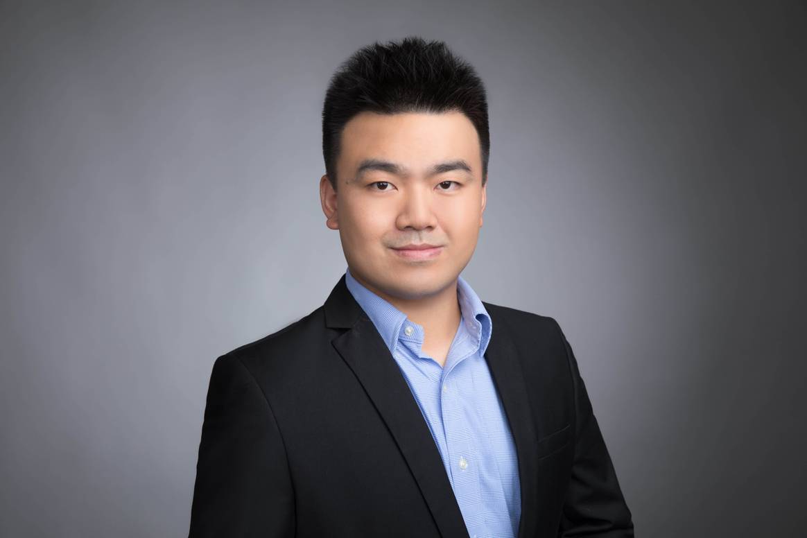 Prof. Dahua Shou, Associate Director of the Research Centre of Textiles for Future Fashion