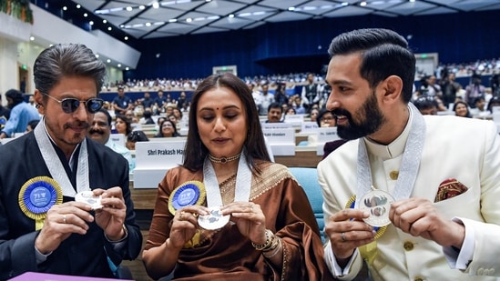 Shah Rukh Khan, Rani Mukerji, and Vikrant Massey with their National Film Awards