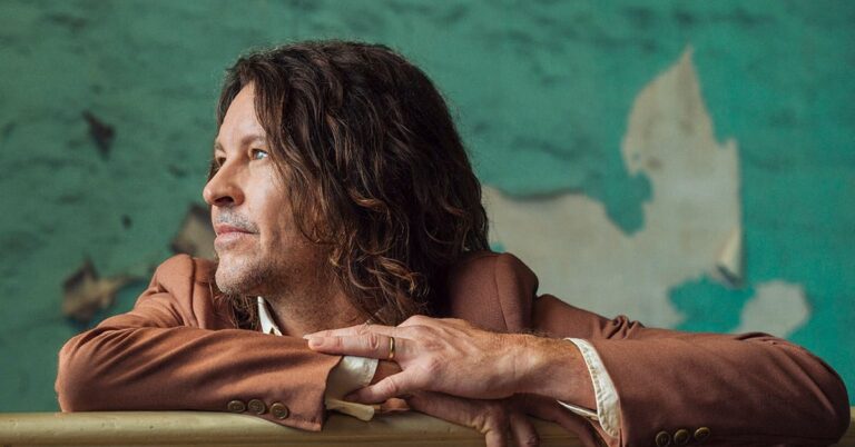 Bernard Fanning Celebrates ‘Tea & Sympathy’ with New Album Tracks