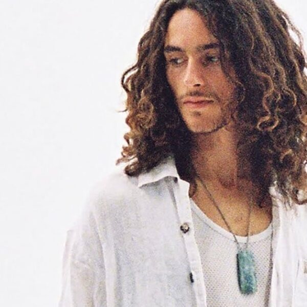 Casual Healing Embraces Love in Fresh Single 'Moving Together'