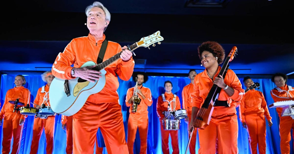 David Byrne Dazzles in Orange Tracksuits on ‘Fallon’ with 'What Is The Reason?'