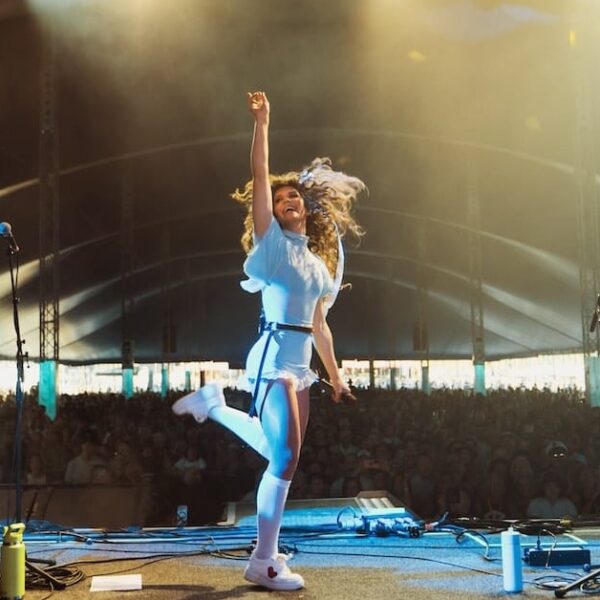 Fanny Lumsden Reflects on Her New Single, ‘Look At Me Now’