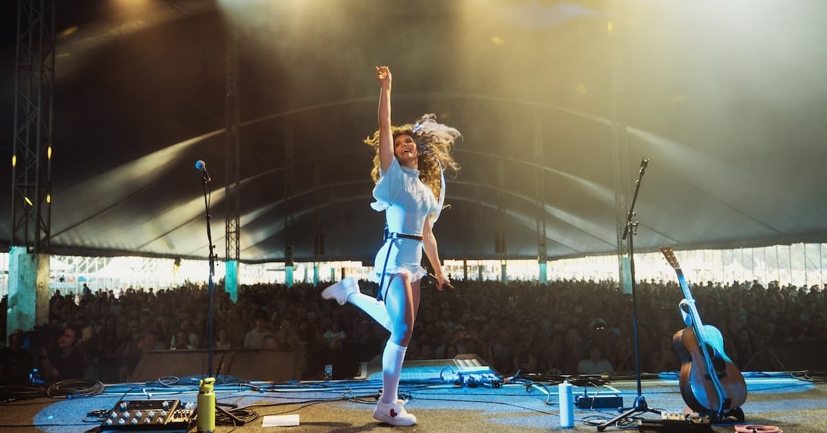 Fanny Lumsden Reflects on Her New Single, ‘Look At Me Now’
