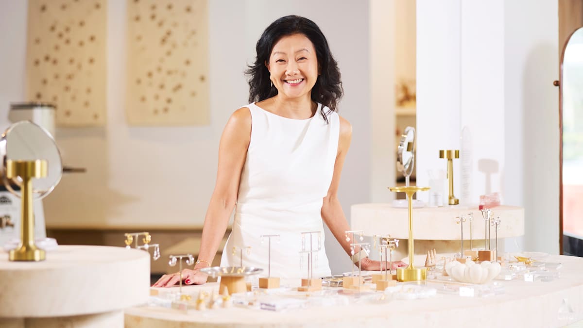 From Military Medals to Stunning Jewelry: Her Family’s New Venture