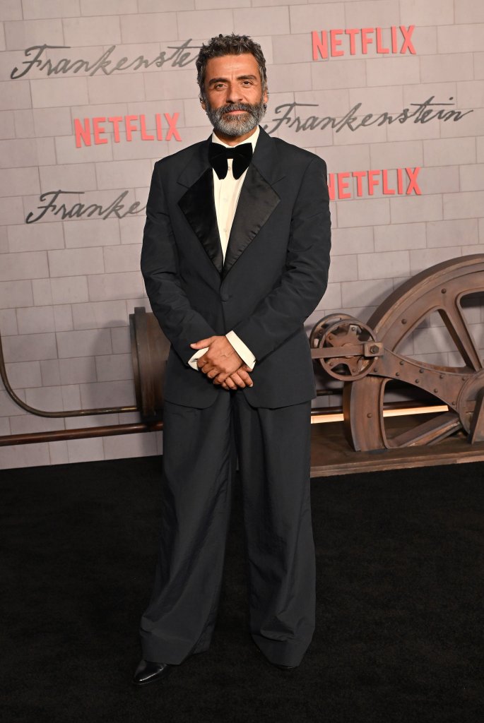 Oscar Isaac attends the 'Frankenstein' premiere