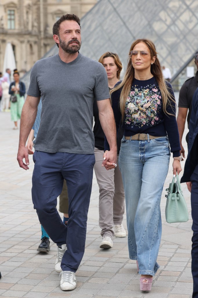 Jennifer Lopez and Ben Affleck at the Louvre Museum.