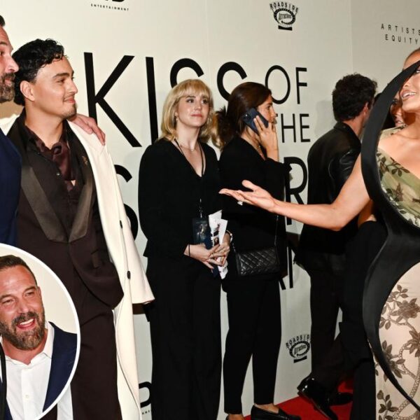 Jennifer Lopez and Ben Affleck Share an Awkward Encounter at the ‘Kiss of the Spider Woman’ Premiere