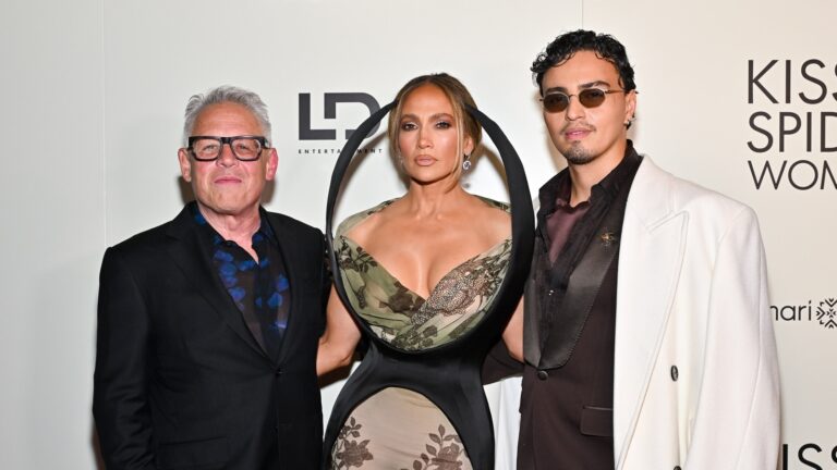 Director Discusses Jennifer Lopez and Diego Luna's Dynamic in Kiss of the Spider Woman