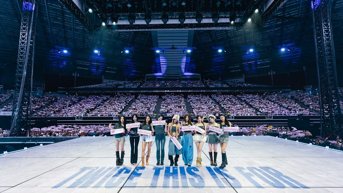 Twice's Singapore Concert: A Unforgettable K-Pop Live Experience