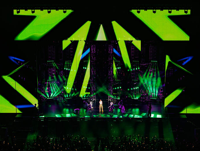 Jam Hsiao performing with fans