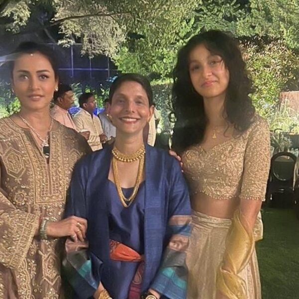 Namrata Shirodkar Celebrates Diwali with Daughter Sitara and Sister Shilpa