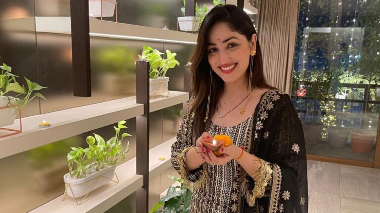 Yami Gautam Shares Her Love for the City’s Diwali Lights