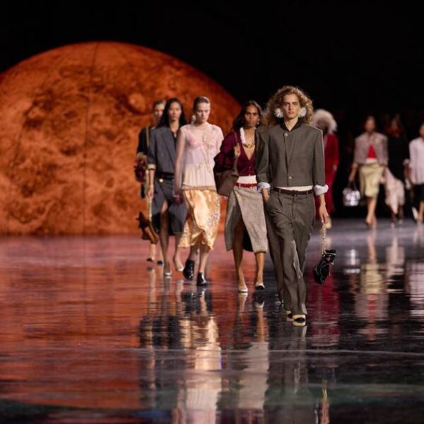 SS26: 10 Essential Trends Balancing Change and Comfort