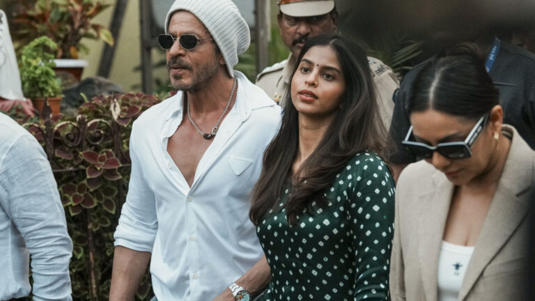 Shah Rukh Khan Discusses Upcoming Film with Suhana Khan and Siddharth Anand