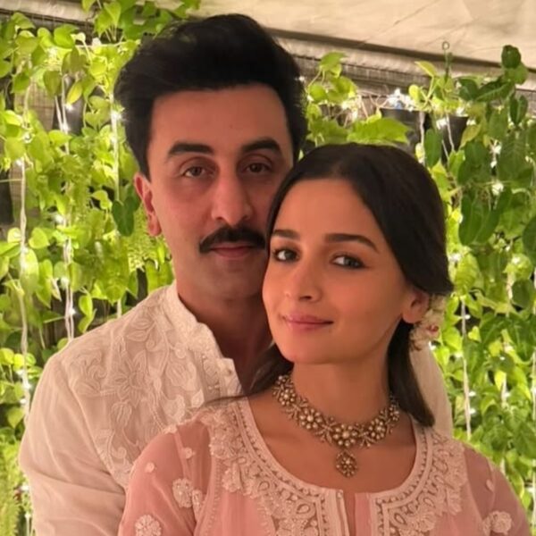 Alia Bhatt and Ranbir Kapoor Celebrate Diwali with Cuddles and Cute Rangoli Prep