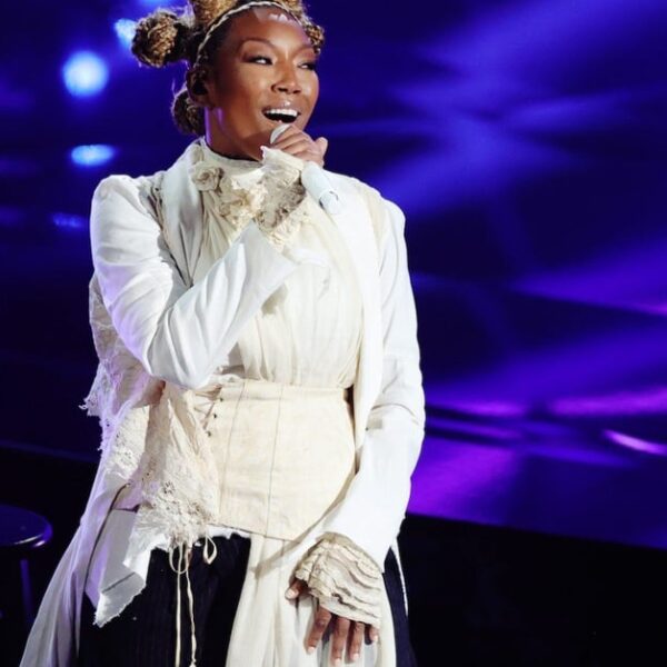 Brandy's Chicago Concert with Monica Cut Short Due to Dehydration