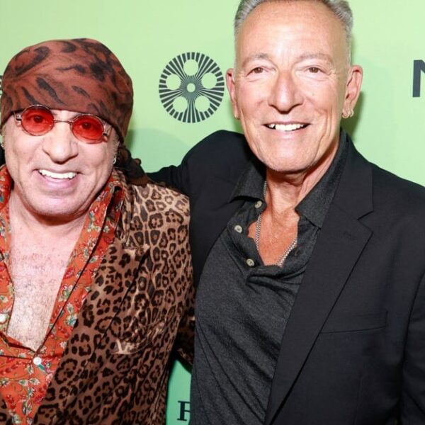 Bruce Springsteen and Steven Van Zandt Rock ‘Tenth Avenue Freeze-Out’ Live