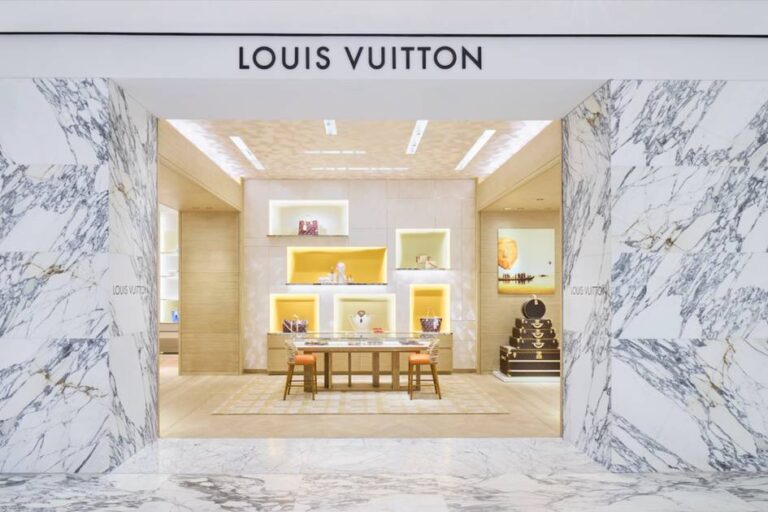 Court Overturns Vendôme Name Sale to Louis Vuitton: Key Decision Explained
