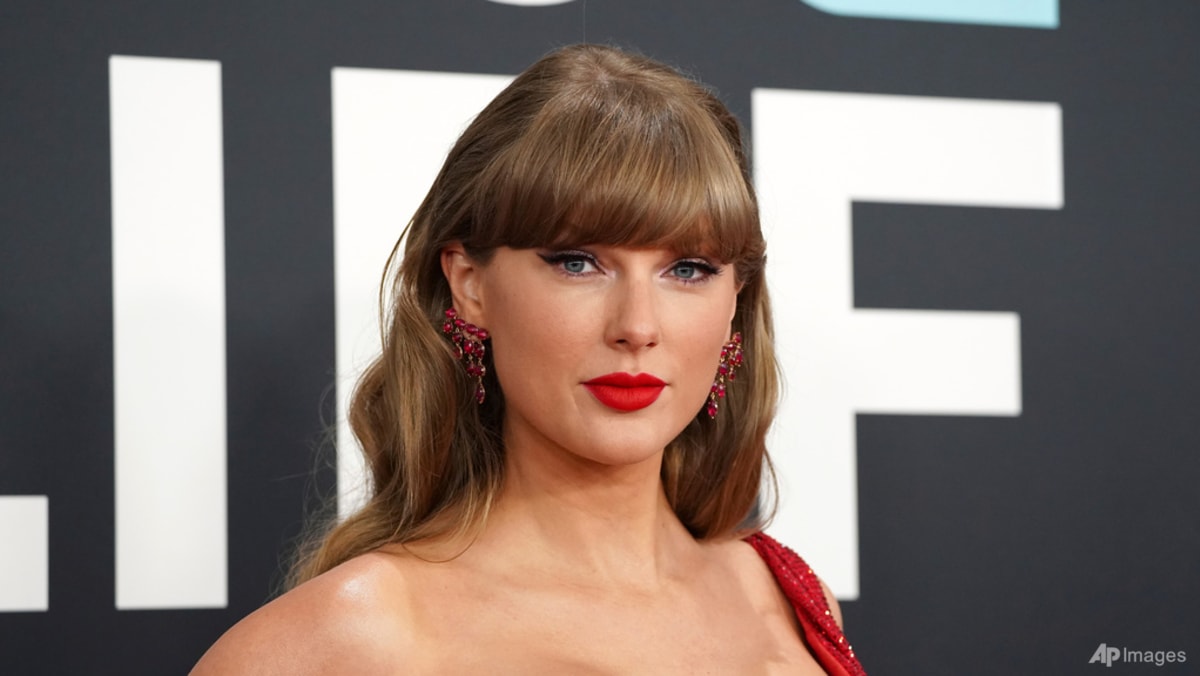 Discover What’s New in Taylor Swift's The Life Of A Showgirl Release