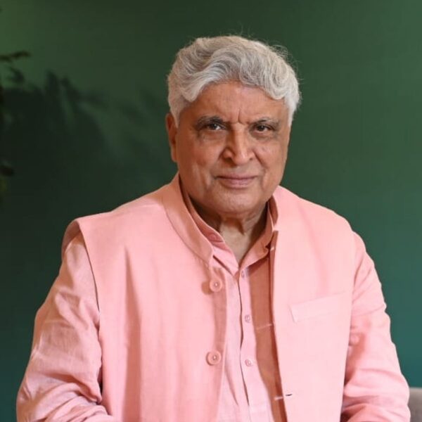 Javed Akhtar Responds Sharply to Troll Suggesting He Dress as a Woman