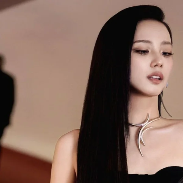 Jisoo of BLACKPINK Unveils New Duet "Eyes Closed"—Is Zayn Malik Involved?