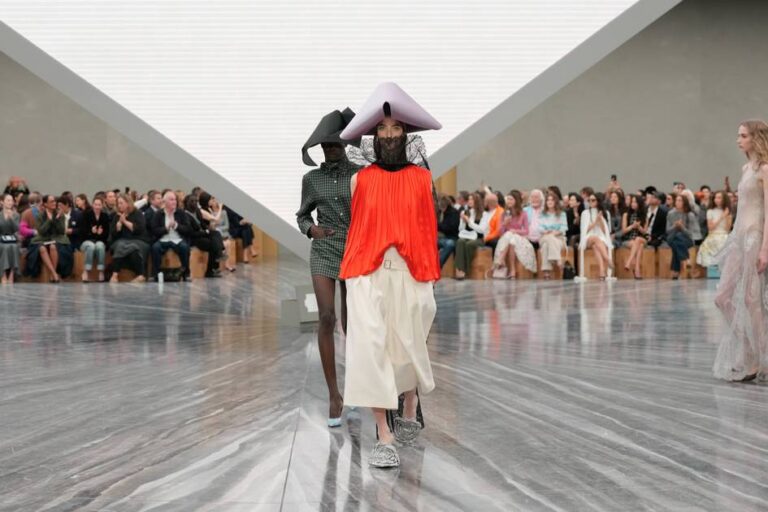 Jonathan Anderson's Debut Womenswear Show for Dior Receives Enthusiastic Response