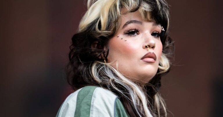 Lola Young Announces Break Following Onstage Collapse: What’s Next?