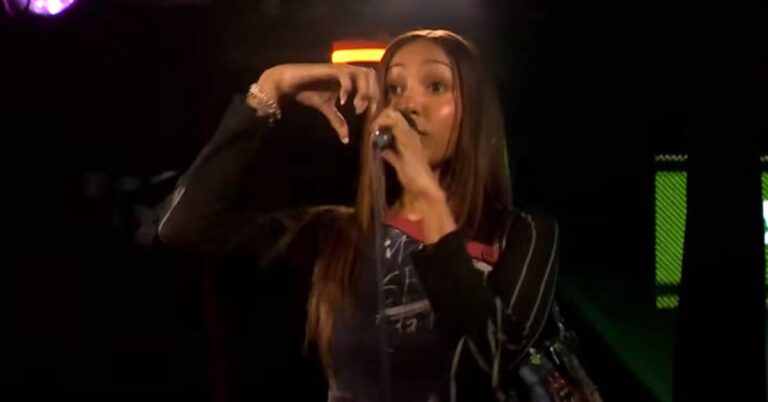 PinkPantheress Delivers Stunning Cover of Charli XCX’s ‘Apple’ Live on BBC