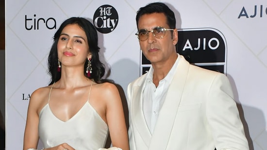 Simar Bhatia Debuts in ‘Ikki’, Akshay Kumar and Twinkle Khanna Celebrate