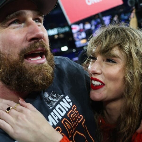 Taylor Swift Applauds Travis Kelce's Unique Backyard Garden Proposal