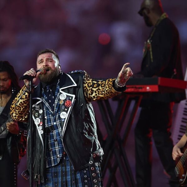Teddy Swims Shines at NRL Grand Final with Dynamic AC/DC Performance